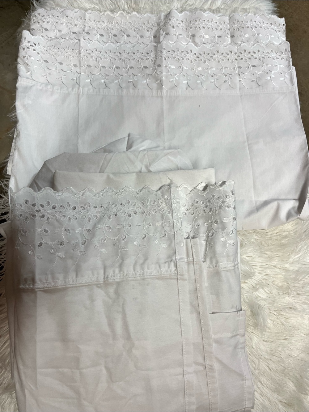 Vintage White Embroidered Eyelet sheet set with pillow cases Set